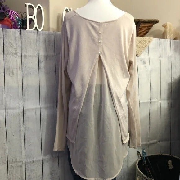 Maurices sz M Lightweight Sheer Back Cream Pullover Sweater FLAWS - Picture 3 of 8